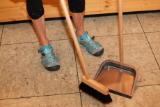 Faule Grete  das nostalgische Kehrset mit handgemachtem Besen